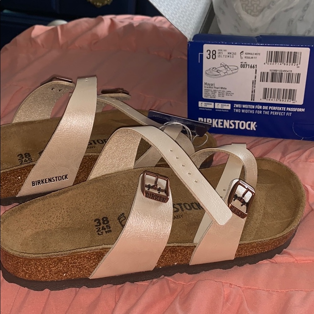 Mayari Birkenstock’s